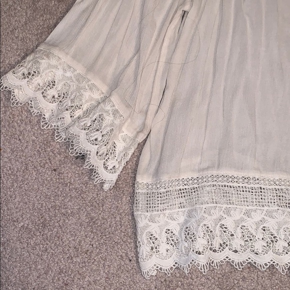 American Eagle off the shoulder long sleeve top - Picture 2 of 4